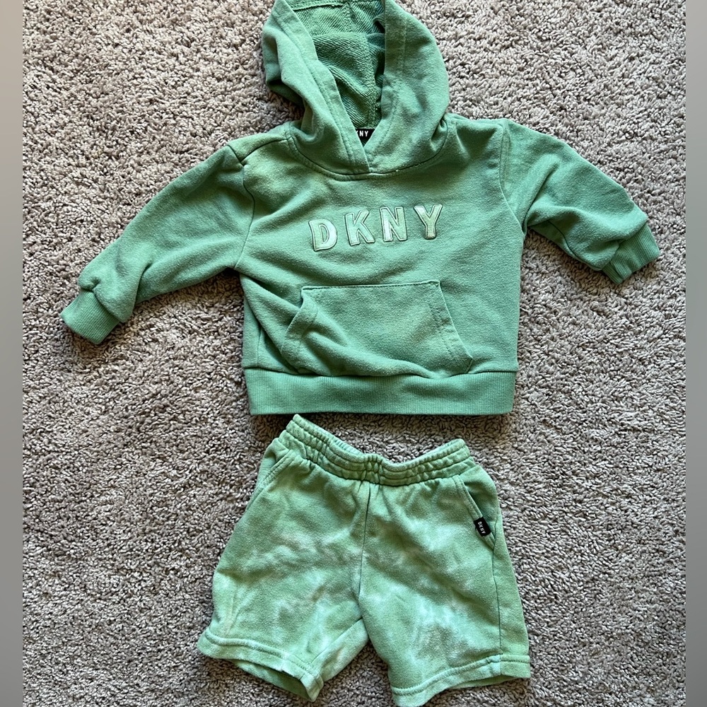 DKNY Green Hoodie and Joggers 2 Piece Matching Set Size 18 months Tye Dye